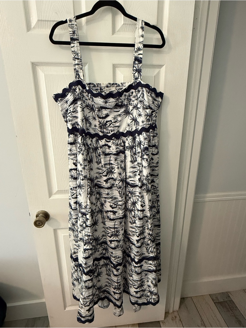 Torrid Belle Isle White & Navy Tropical Print Sundress size 1